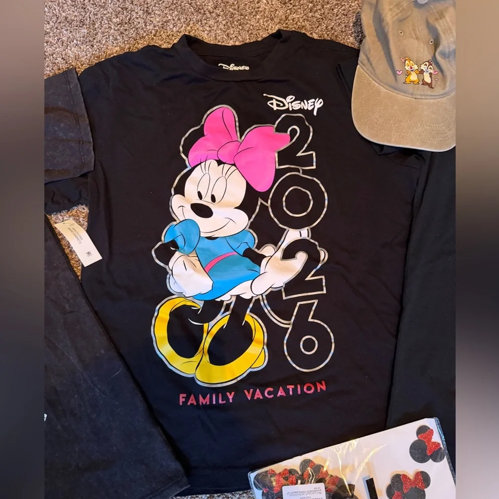 Disney Bundle - Picture 3 of 11